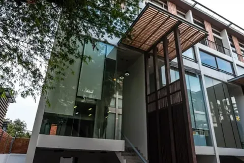 Townhouse in Phra Khanong, Bangkok, Thailand 2 bedrooms № 216991