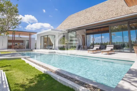Villa in Bang Tao, Thailand 4 bedrooms № 190687