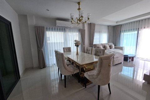 Maison à Phuket, Thaïlande 4 chambres № 158453 - photo 2