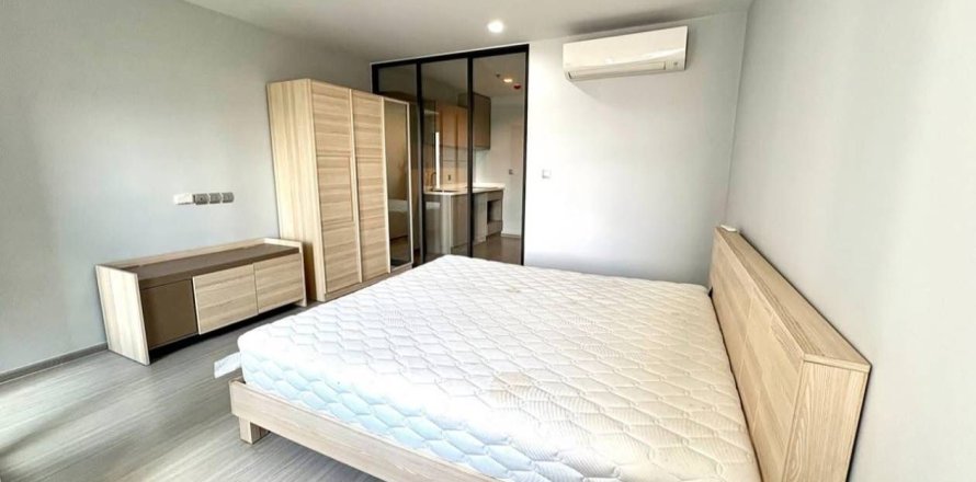 Studio in the Condo in Chatuchak, Bangkok, Thailand  № 158449