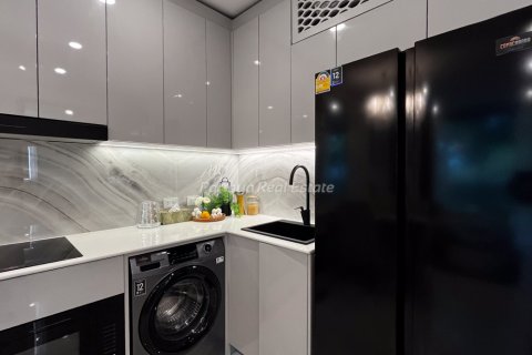 Condo in Pattaya, Thailand, 1 bedroom  № 134779 - photo 2