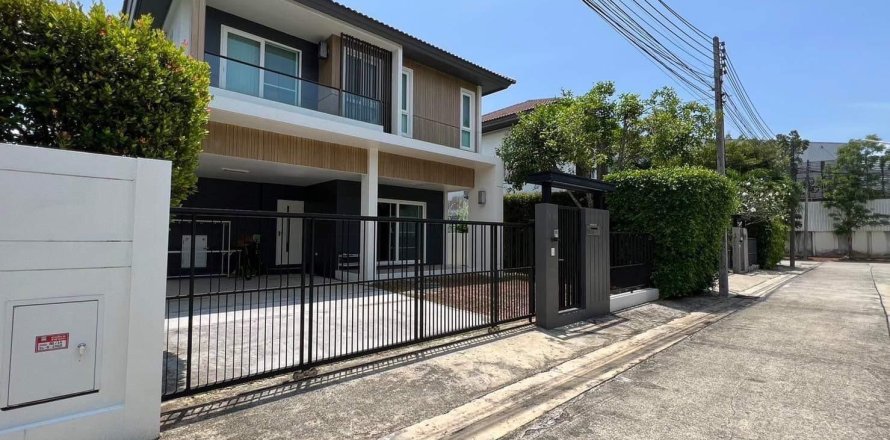 House in Phuket, Thailand 3 bedrooms № 148481
