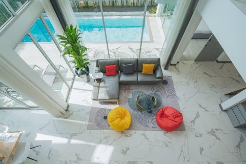 Villa in Phuket, Thailand 4 bedrooms № 137592 - photo 2