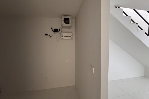 Townhouse in Kathu, Thailand 3 bedrooms № 137594 - photo 25
