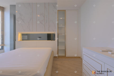Condo in Bangkok, Thailand, 2 bedrooms  № 234080