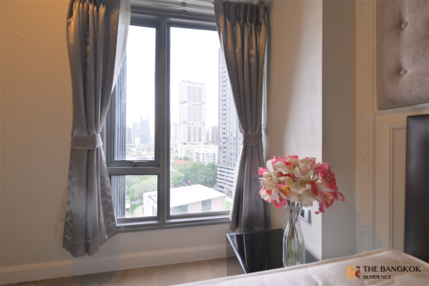 Condo in Bangkok, Thailand, 1 bedroom  № 184378 - photo 2