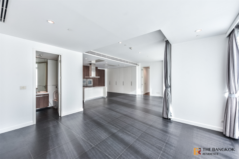 Condo in Bangkok, Thailand, 2 bedrooms № 184380 - photo 8