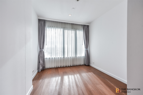 Condo in Bangkok, Thailand, 2 bedrooms № 184380 - photo 2