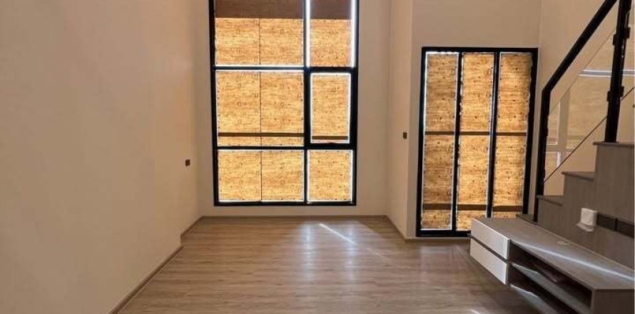 Studio in the Condo in Samut Prakan, Thailand  № 151997