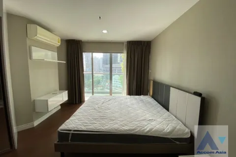 Duplex in Huai Khwang, Bangkok, Thailand 5 Schlafzimmer № 215868 - Foto 9