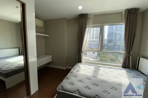 Duplex in Huai Khwang, Bangkok, Thailand 5 Schlafzimmer № 215868 - Foto 8