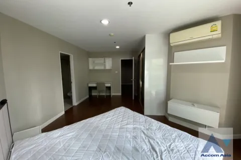 Duplex in Huai Khwang, Bangkok, Thailand 5 Schlafzimmer № 215868 - Foto 12