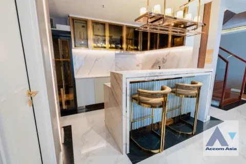 Eigentumswohnung in Huai Khwang, Bangkok, Thailand, 3 Schlafzimmer № 215869 - Foto 7