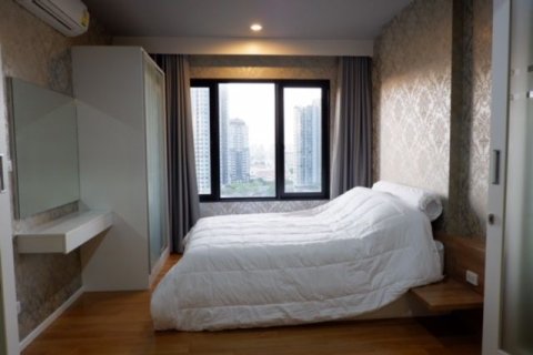 Студия в кондо в Ваттхане, Бангкок, Таиланд № 163623 - фото 3