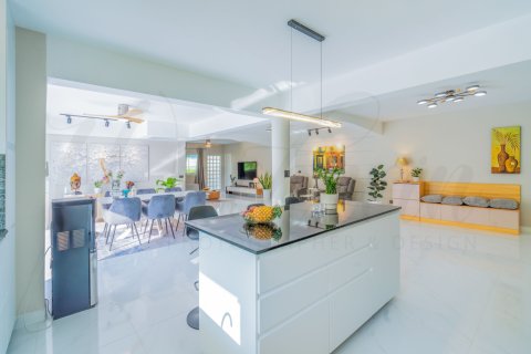 Дом в Пхукете, Таиланд с 3 спальнями  № 163620 - фото 5