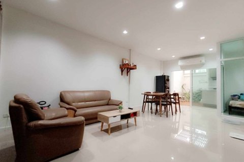 Townhouse à Prawet, Bangkok, Thaïlande 3 chambres № 163626 - photo 2