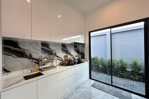 Villa in Pattaya, Thailand 4 bedrooms № 152663 - photo 7