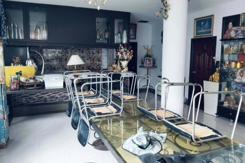 Дом в Паттайе, Таиланд с 14 спальнями  № 152658 - фото 14