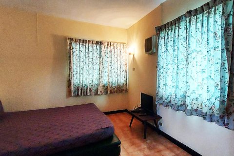 House in Pattaya, Thailand 3 bedrooms № 152659 - photo 16