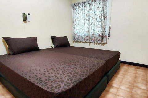 House in Pattaya, Thailand 3 bedrooms № 152659 - photo 19