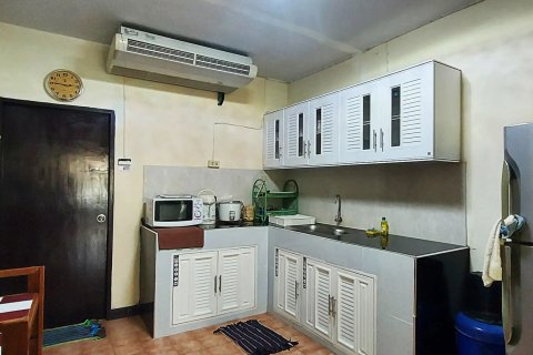 House in Pattaya, Thailand 3 bedrooms № 152659 - photo 11