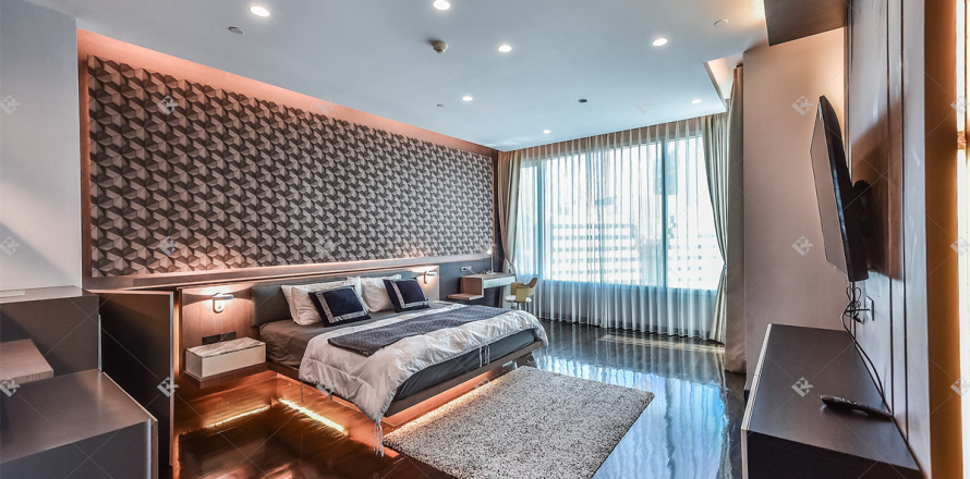 Condo in Bangkok, Thailand, 3 bedrooms № 184337