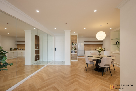 Condo in Bangkok, Thailand, 3 bedrooms  № 184339 - photo 9