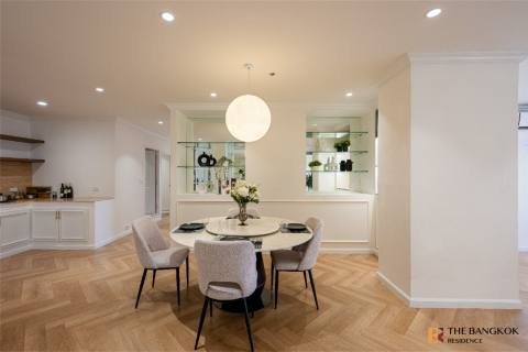 Condo in Bangkok, Thailand, 3 bedrooms  № 184339 - photo 6