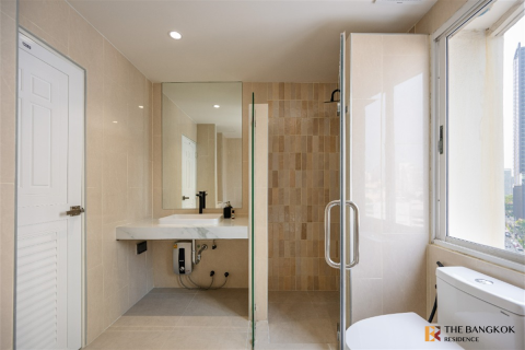 Condo in Bangkok, Thailand, 3 bedrooms  № 184339 - photo 5