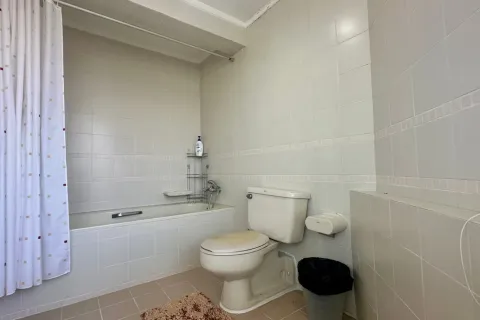 Condominio de 2 dormitorios en Jomtien Beach, Pattaya, Tailandia № 211002 - foto 26