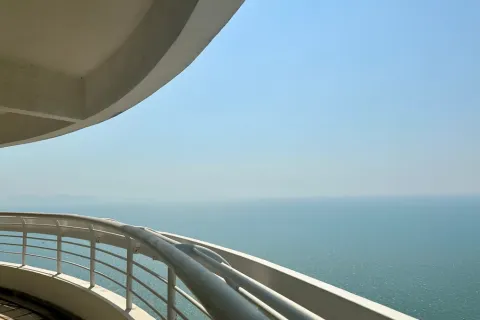 Condominio de 2 dormitorios en Jomtien Beach, Pattaya, Tailandia № 211002 - foto 24