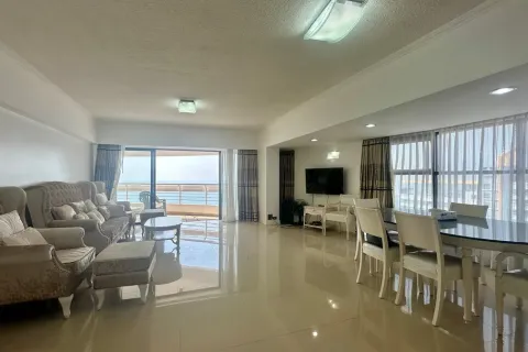 Condominio de 2 dormitorios en Jomtien Beach, Pattaya, Tailandia № 211002 - foto 28