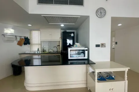 Condominio de 2 dormitorios en Jomtien Beach, Pattaya, Tailandia № 211002 - foto 22