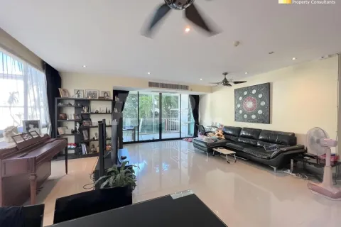 Condominio de 2 dormitorios en Jomtien Beach, Pattaya, Tailandia № 211001 - foto 5
