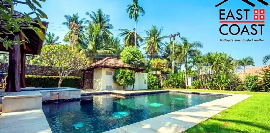 Casa de 4 dormitorios en Pattaya, Tailandia № 212885