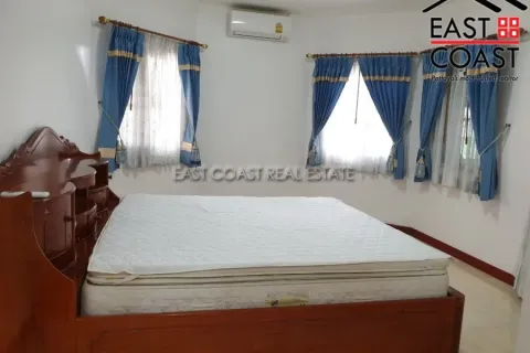 Casa de 4 dormitorios en Jomtien Beach, Pattaya, Tailandia № 212887 - foto 7