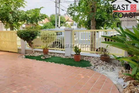 Casa de 4 dormitorios en Jomtien Beach, Pattaya, Tailandia № 212887 - foto 13