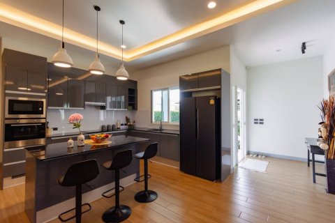Villa in Hua Hin, Thailand 3 bedrooms № 172833 - photo 7