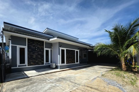 House in Hua Hin, Thailand 2 bedrooms № 151810 - photo 1