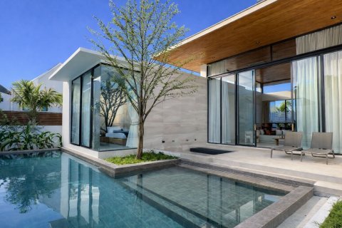 Villa in Phuket, Thailand 3 bedrooms № 163065
