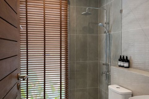 Villa in Phuket, Thailand 3 bedrooms № 163065 - photo 14