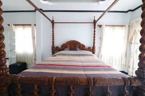 House in Udon Thani, Thailand 5 bedrooms № 163066 - photo 29