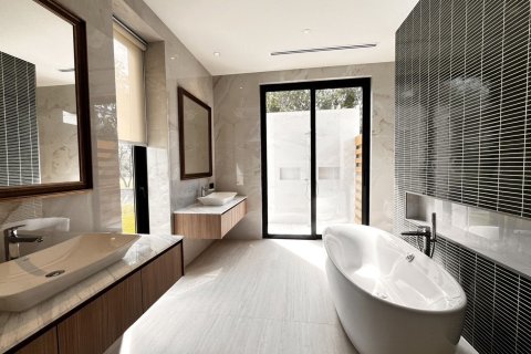 Villa in Cha-am, Thailand 3 bedrooms № 163069 - photo 5