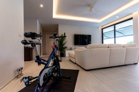 Villa in Hua Hin, Thailand 4 bedrooms № 114066 - photo 8