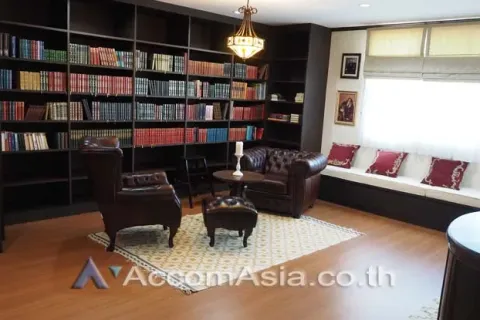 Haus in Phra Khanong, Bangkok, Thailand 5 Schlafzimmer № 218549 - Foto 3