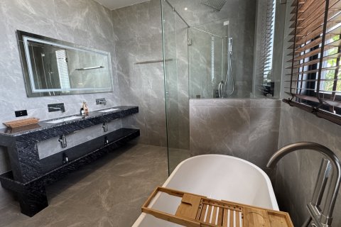 Вилла в Пхукете, Таиланд с 5 спальнями  № 135607 - фото 19