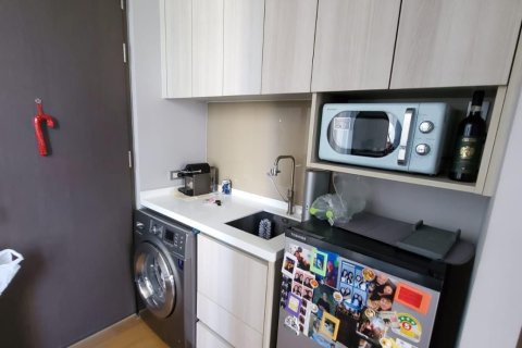 Studio dans le Condo à Khlong Toei, Bangkok, Thaïlande  № 158161 - photo 3