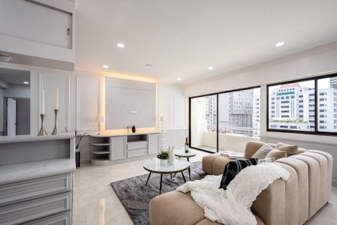 Condo in Khlong Toei, Bangkok, Thailand, 2 bedrooms  № 138946 - photo 4