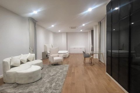 Дом в Ванг Тонг Ланге, Бангкок, Таиланд с 5 спальнями  № 138948 - фото 7