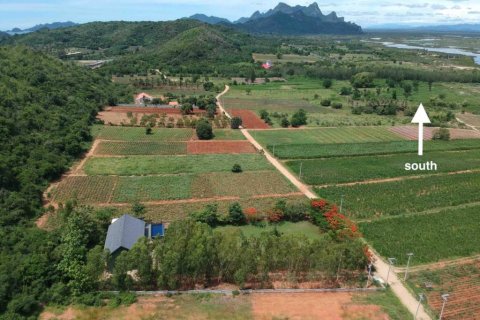 Maison à Sam Roi Yot, Thaïlande 4 chambres № 162448 - photo 2